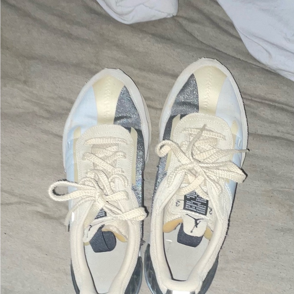 Jordan Cream and Gray Casual Sneakers offer would like these gone